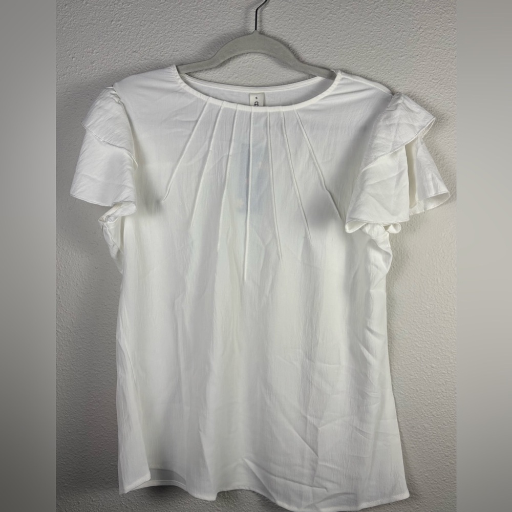 Blooming Jelly White Flutter Sleeve Blouse